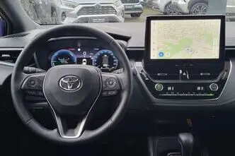 Toyota Corolla, 1.8, 72 kW, hibrīds, automātiskā, priekšējā piedziņa