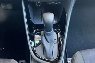 Toyota Yaris, 1.5, 68 kW, hibrīds, automātiskā, priekšējā piedziņa