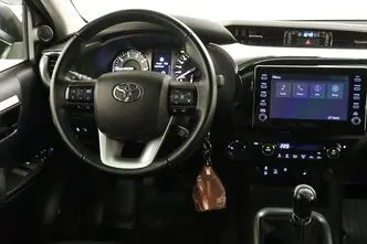 Toyota Hilux, 2.4, 110 kW, dīzelis, manuālā, pilnpiedziņa