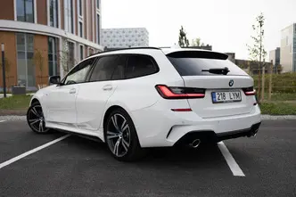 BMW 330, 3.0, 195 kW, дизель, автомат, полный привод