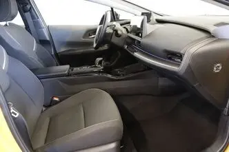Toyota Prius, 2.0, 111 kW, uzlādējams hibrīds, automātiskā, priekšējā piedziņa