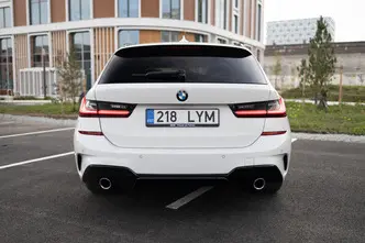 BMW 330, 3.0, 195 kW, дизель, автомат, полный привод