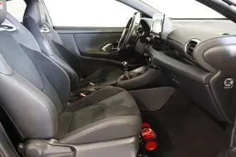 Toyota Yaris, 1.6, 192 kW, benzīns, manuālā, pilnpiedziņa