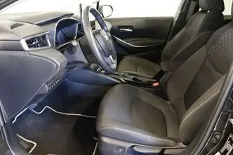 Toyota Corolla, 1.8, 72 kW, hibrīds, automātiskā, priekšējā piedziņa