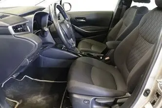 Toyota Corolla, 1.8, 72 kW, hibrīds, automātiskā, priekšējā piedziņa