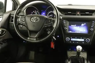 Toyota Avensis, 1.8, 108 kW, benzīns, manuālā, priekšējā piedziņa