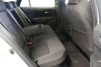 Toyota Corolla, 1.8, 72 kW, hibrīds, automātiskā, priekšējā piedziņa