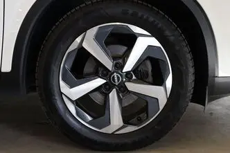 Nissan Qashqai, 1.3, 116 kW, hibrīds, automātiskā, priekšējā piedziņa