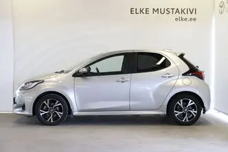 Toyota Yaris, 1.5, 68 kW, hibridas, automatinė, priekiniai varomieji ratai
