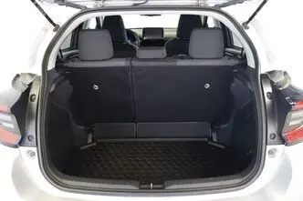 Toyota Yaris, 1.5, 68 kW, hibridas, automatinė, priekiniai varomieji ratai