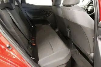 Toyota Yaris, 1.5, 68 kW, hibrīds, automātiskā, priekšējā piedziņa