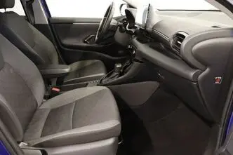 Toyota Yaris, 1.5, 68 kW, hibrīds, automātiskā, priekšējā piedziņa