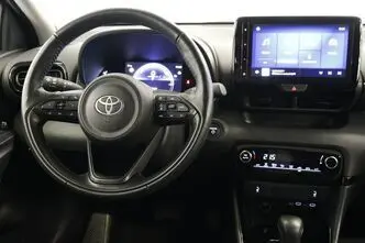 Toyota Yaris, 1.5, 68 kW, hibrīds, automātiskā, priekšējā piedziņa