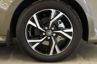 Toyota Yaris, 1.5, 68 kW, hibrīds, automātiskā, priekšējā piedziņa