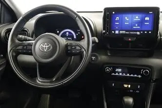 Toyota Yaris, 1.5, 68 kW, hibrīds, automātiskā, priekšējā piedziņa