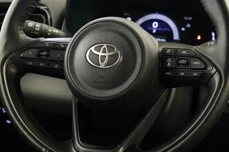 Toyota Yaris, 1.5, 68 kW, hibrīds, automātiskā, priekšējā piedziņa