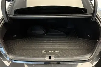 Lexus ES 300, 2.5, 131 kW, hibridas, automatinė, priekiniai varomieji ratai