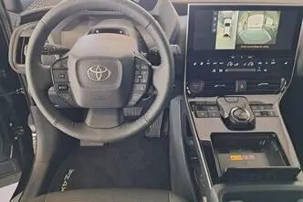 Toyota bZ4X, 118 kW, elektrība, pilnpiedziņa