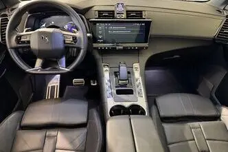 DS 7 Crossback, 1.6, 147 kW, įkraunamas hibridas, automatinė, visų varomųjų ratų pavara