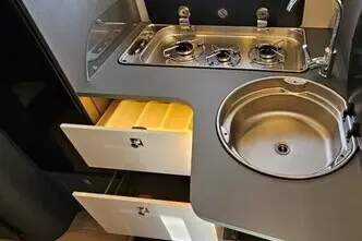 Laika Kosmo, 2.2, 103 kW, дизель, механическая, передний привод