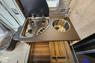 Laika ECOVIP, 2.0, 103 kW, дизель, автомат, передний привод