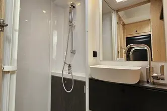 Sunlight A68, 2.2, 103 kW, dīzelis, automātiskā, priekšējā piedziņa