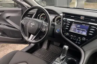 Toyota Camry, 2.5, 131 kW, hibrīds, automātiskā, priekšējā piedziņa