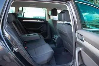 Volkswagen Passat, 1.6, 88 kW, diisel, automaat, esivedu