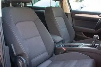 Volkswagen Passat, 1.6, 88 kW, diisel, automaat, esivedu