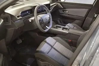 Opel Grandland, 1.2, 100 kW, hybrid, automatic, front-wheel drive