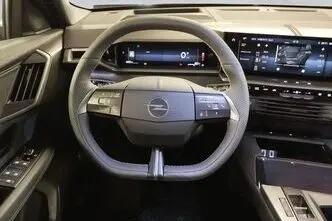 Opel Grandland, 1.2, 100 kW, hybrid, automatic, front-wheel drive