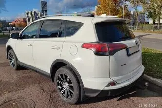 Toyota RAV4, 2.0, 105 kW, дизель, механическая, передний привод