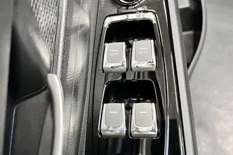 Ssangyong Korando, 1.6, 100 kW, dyzelinas, automatinė, visų varomųjų ratų pavara