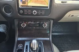 Volkswagen Touareg, 3.0, 176 kW, dyzelinas, automatinė, visų varomųjų ratų pavara