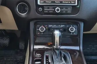 Volkswagen Touareg, 3.0, 176 kW, dyzelinas, automatinė, visų varomųjų ratų pavara