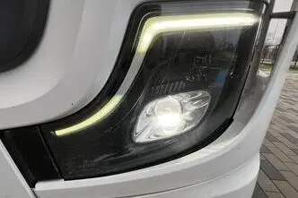 Mercedes-Benz Actros, 12.8, 330 kW, dīzelis, aizmugurējā piedziņa