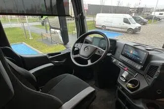 Mercedes-Benz Actros, 12.8, 330 kW, dīzelis, aizmugurējā piedziņa