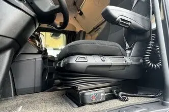 Mercedes-Benz Actros, 12.8, 330 kW, dīzelis, aizmugurējā piedziņa