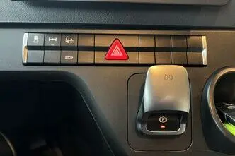 Mercedes-Benz Actros, 12.8, 330 kW, dīzelis, aizmugurējā piedziņa