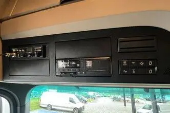 Mercedes-Benz Actros, 12.8, 330 kW, dīzelis, aizmugurējā piedziņa