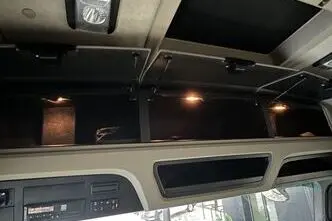 Mercedes-Benz Actros, 12.8, 330 kW, dīzelis, aizmugurējā piedziņa