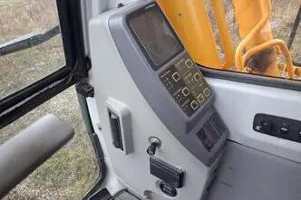 Hyundai ROBEX210LC-7