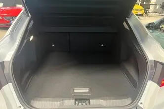 Renault Arkana, 1.6, 105 kW, hibrīds, automātiskā, priekšējā piedziņa