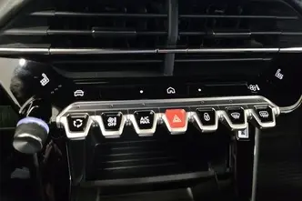 Peugeot 2008, 1.2, 96 kW, benzīns, automātiskā, priekšējā piedziņa