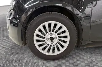 Fiat 500e, 87 kW, elektrība, automātiskā, priekšējā piedziņa