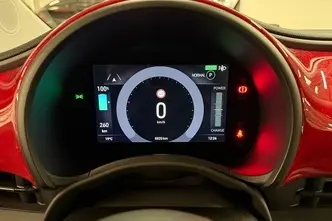 Fiat 500e, 87 kW, elektrība, automātiskā, priekšējā piedziņa