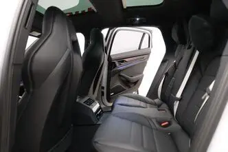 Porsche Panamera, 2.9, 224 kW, pistikhübriid, automaat, nelikvedu