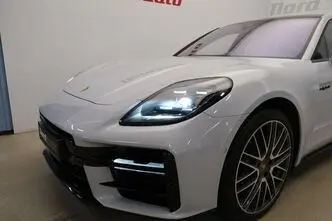 Porsche Panamera, 2.9, 224 kW, pistikhübriid, automaat, nelikvedu
