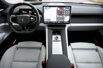 Polestar 4, 400 kW, electric, automatic, four-wheel drive