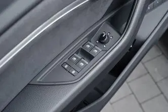 Audi e-tron, 300 kW, elekter, automaat, nelikvedu